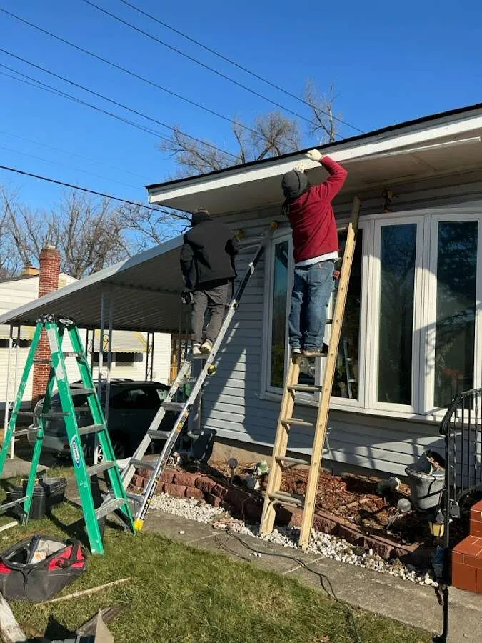 Restoration crew performing exterior repair in Chubbuck